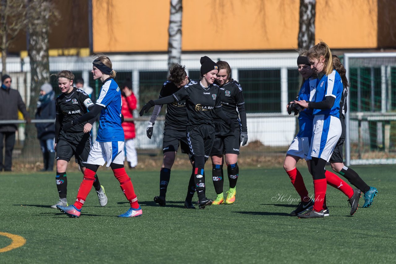 Bild 445 - B-Juniorinnen Halbfinale SVHU - Holstein Kiel : Ergebnis: 3:0